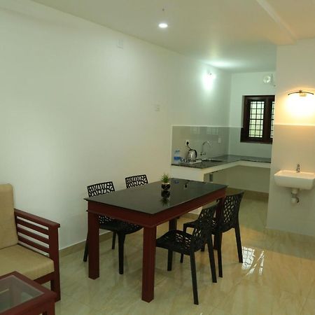 Grace Mary Residency Hotel Nedumbassery Eksteriør billede