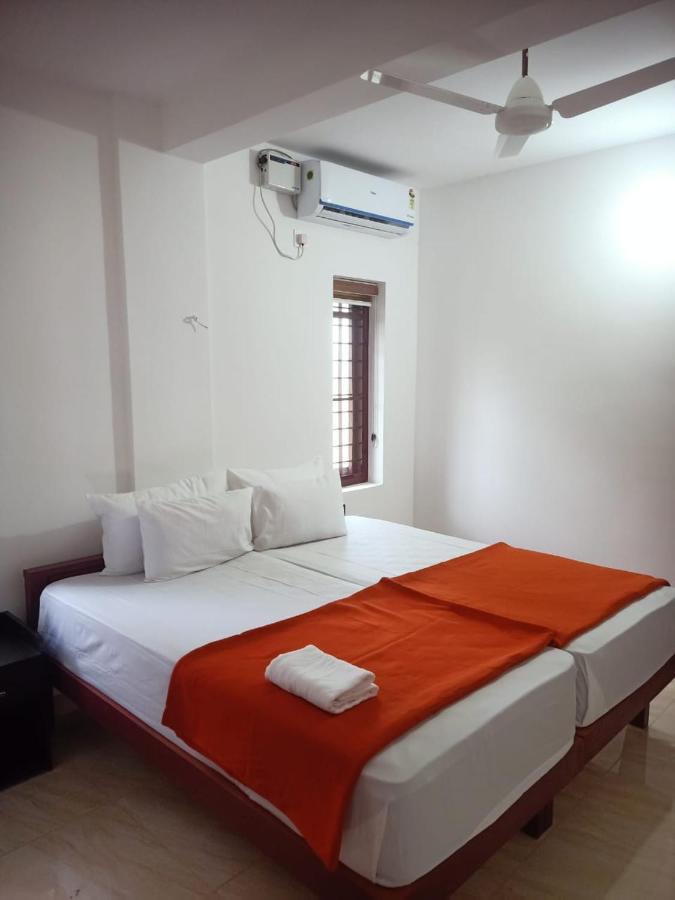 Grace Mary Residency Hotel Nedumbassery Eksteriør billede