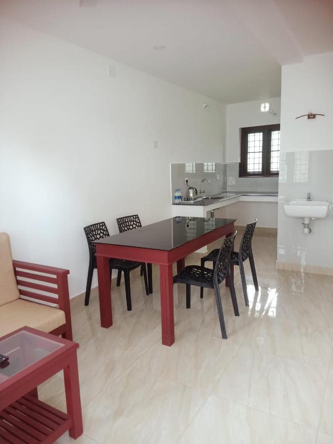 Grace Mary Residency Hotel Nedumbassery Eksteriør billede