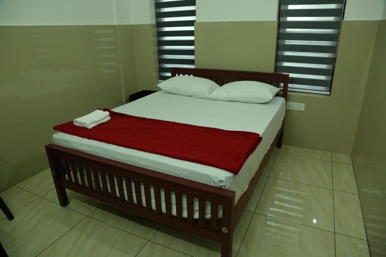 Grace Mary Residency Hotel Nedumbassery Eksteriør billede