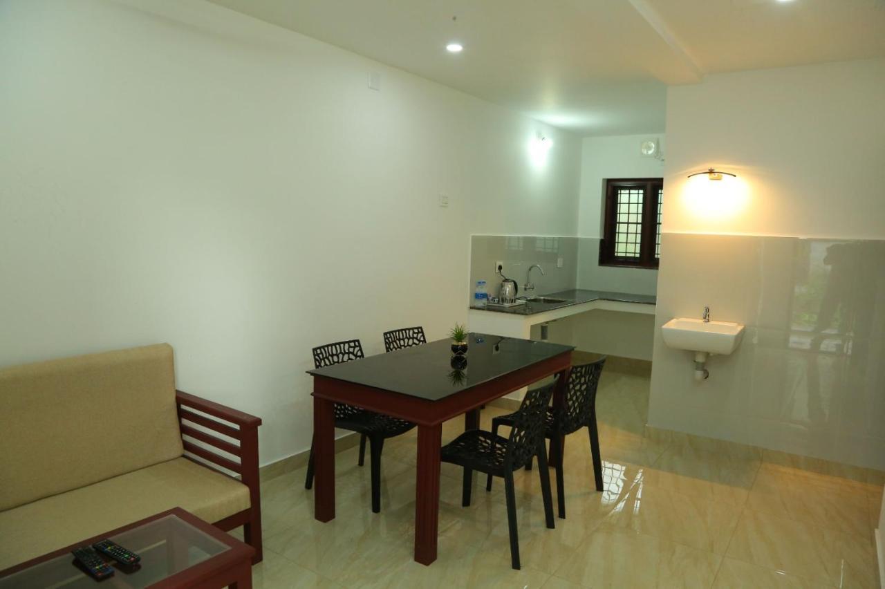 Grace Mary Residency Hotel Nedumbassery Eksteriør billede
